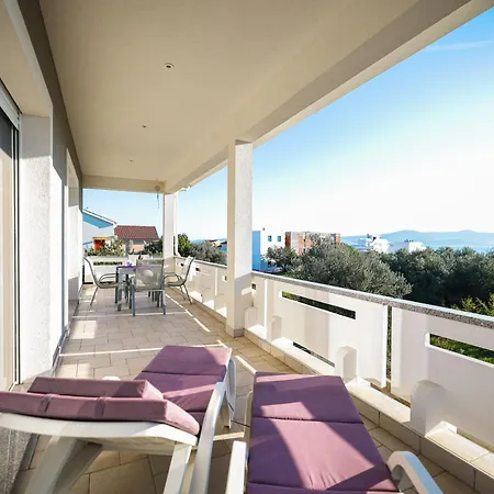 In Mit Balkon, Nahe Am Sukosan